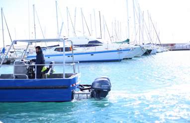 Cleaning boats